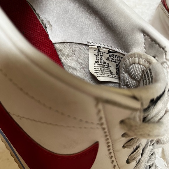 Nike Cortez - Picture 4 of 5